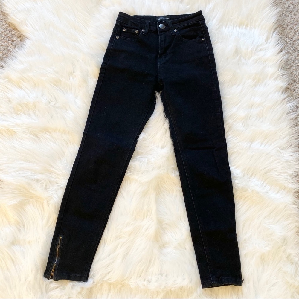 PLT PETITE CROPPED ANKLE SKINNY JEANS